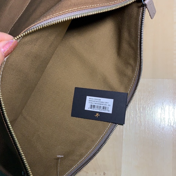 WANT LES ESSENTIELS De La Vie BARAJAS Suede Large Fold double Folio - Picture 14 of 16